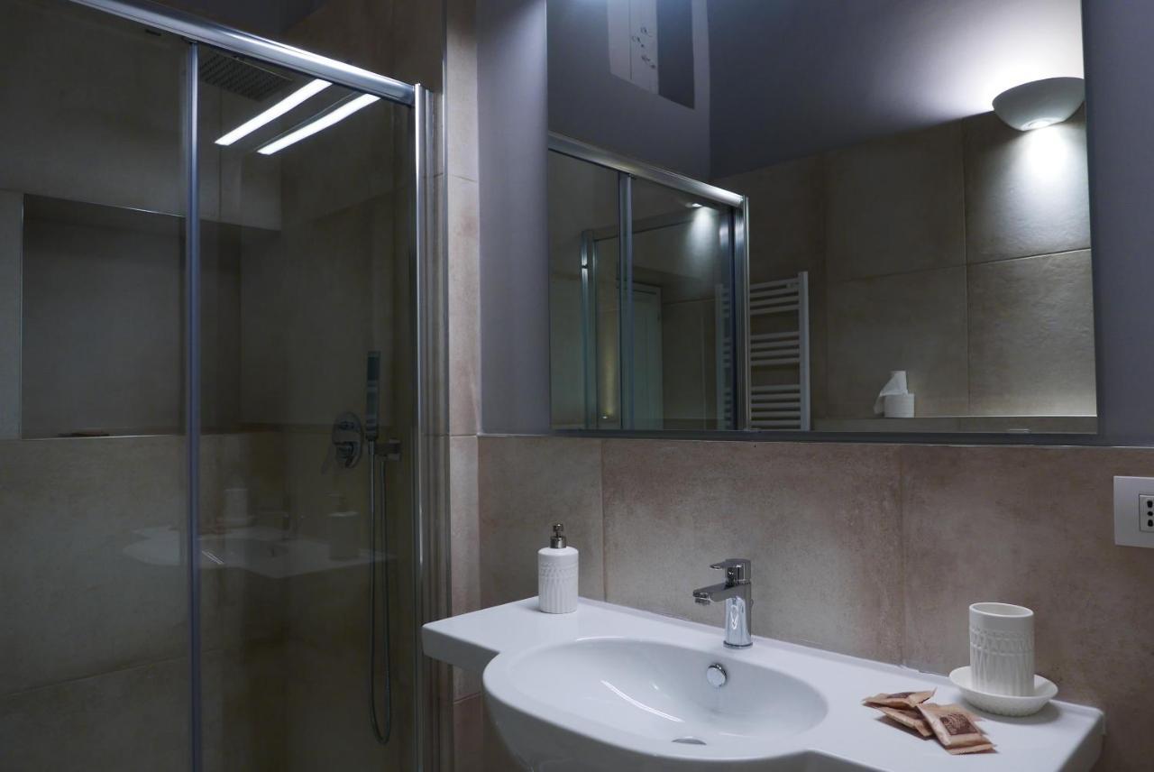 Suite 261 - Intero Appartamento Nel Centro Di Bari Ngoại thất bức ảnh