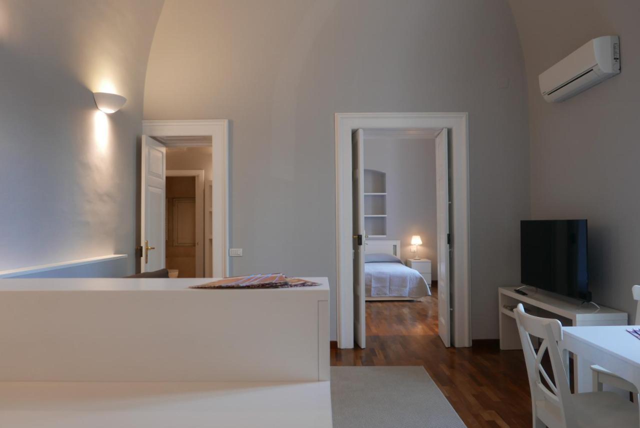 Suite 261 - Intero Appartamento Nel Centro Di Bari Ngoại thất bức ảnh