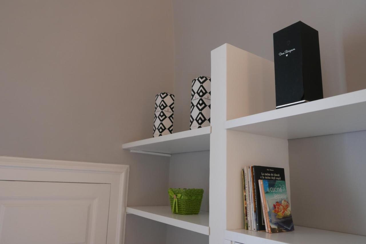 Suite 261 - Intero Appartamento Nel Centro Di Bari Ngoại thất bức ảnh